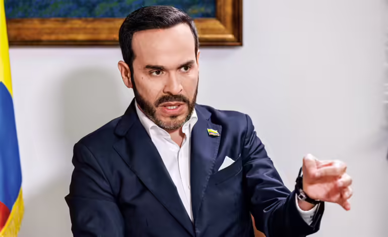 Abelardo de la Espriella anunció que buscará posesionarse como presidente en Cali.