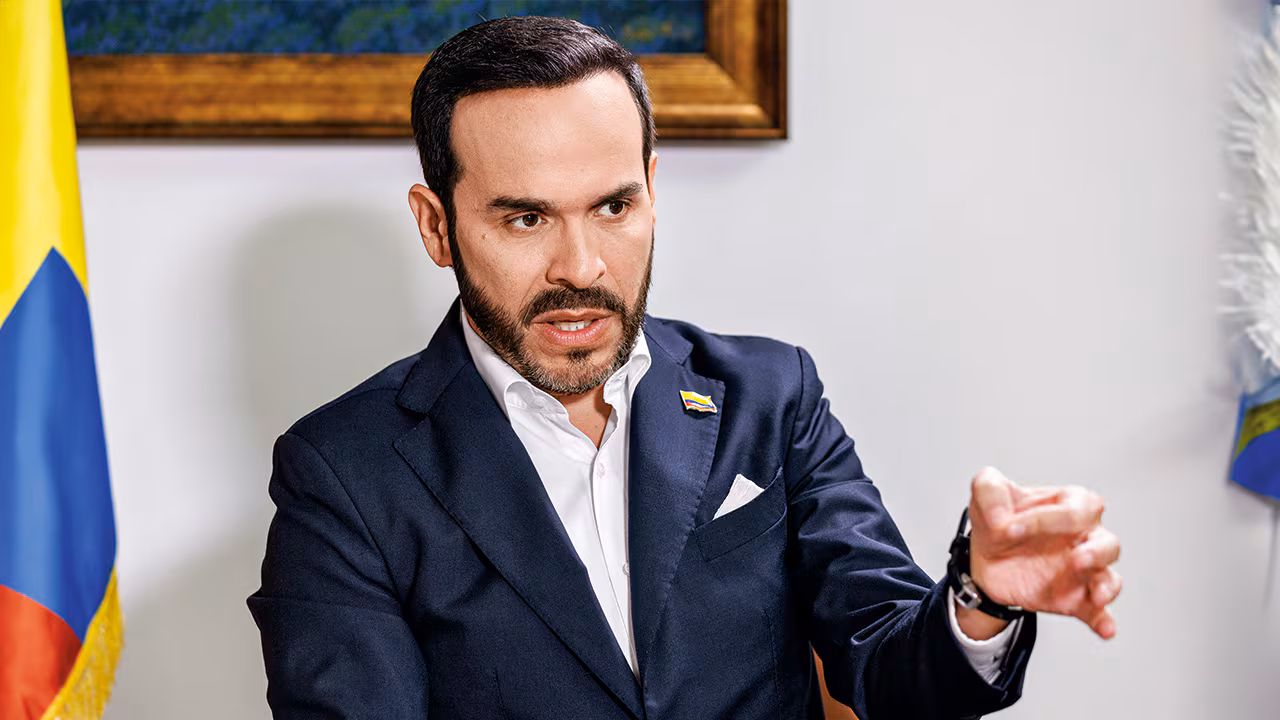 Abelardo de la Espriella anunció que buscará posesionarse como presidente en Cali.
