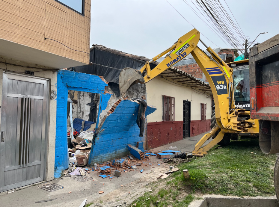 Así fue la demolición de una casa usada para el microtráfico en La Unión