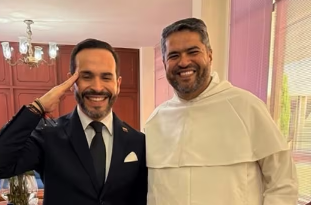 Ricardo Torres Castro durante su etapa como rector de la Universidad Santo Tomás Medellín.