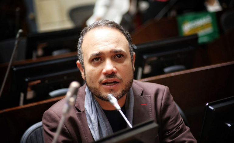 Alfredo Deluque, opcionado para presidir el Congreso, vuelve al centro del debate por su apoyo a la Paz Total de Gustavo Petro